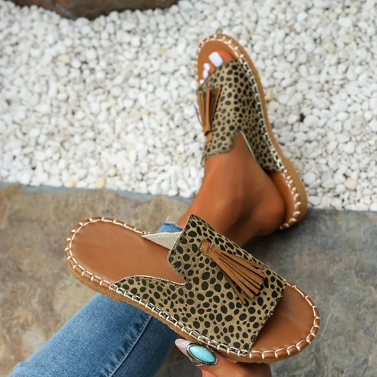 Sandales femme imprime leopard - Audacieuses et confortables - Image 3