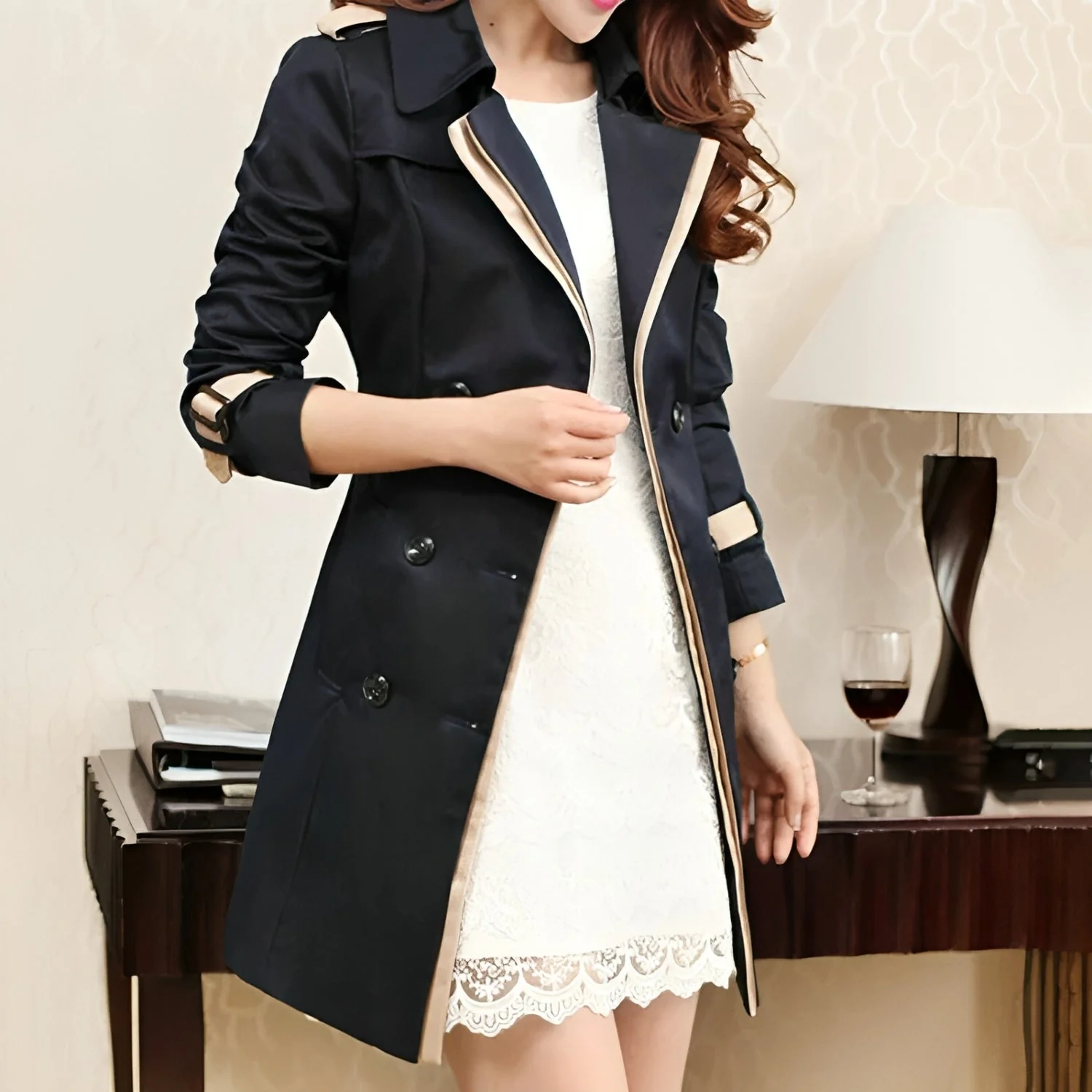 Trench-coat croisé élégant pour femme – Vêtement d'extérieur ajusté