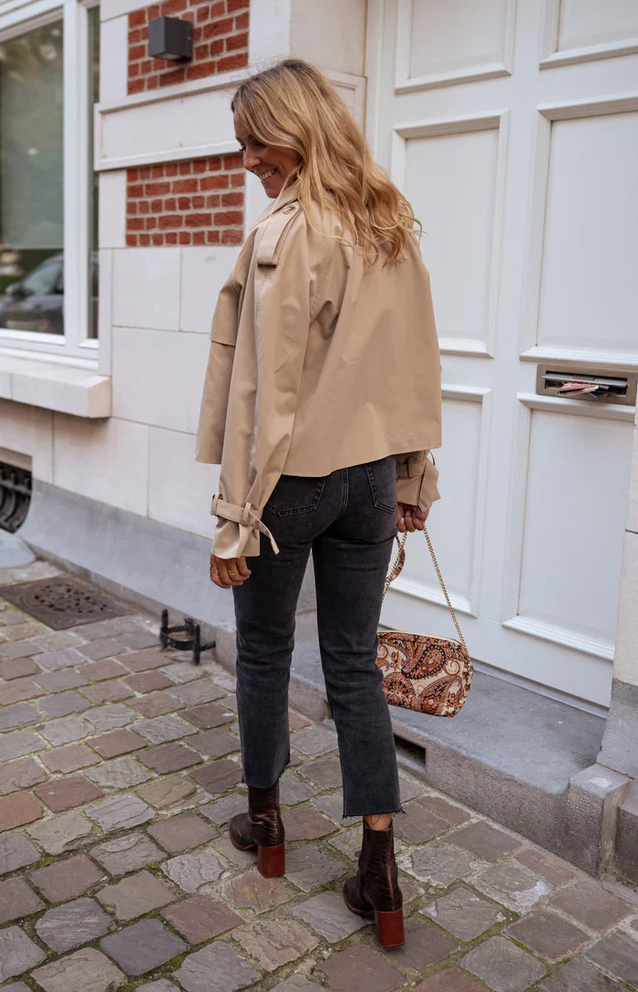 Trench Court Élégant pour Femme – Manteau à Double Boutonnage - Image 2