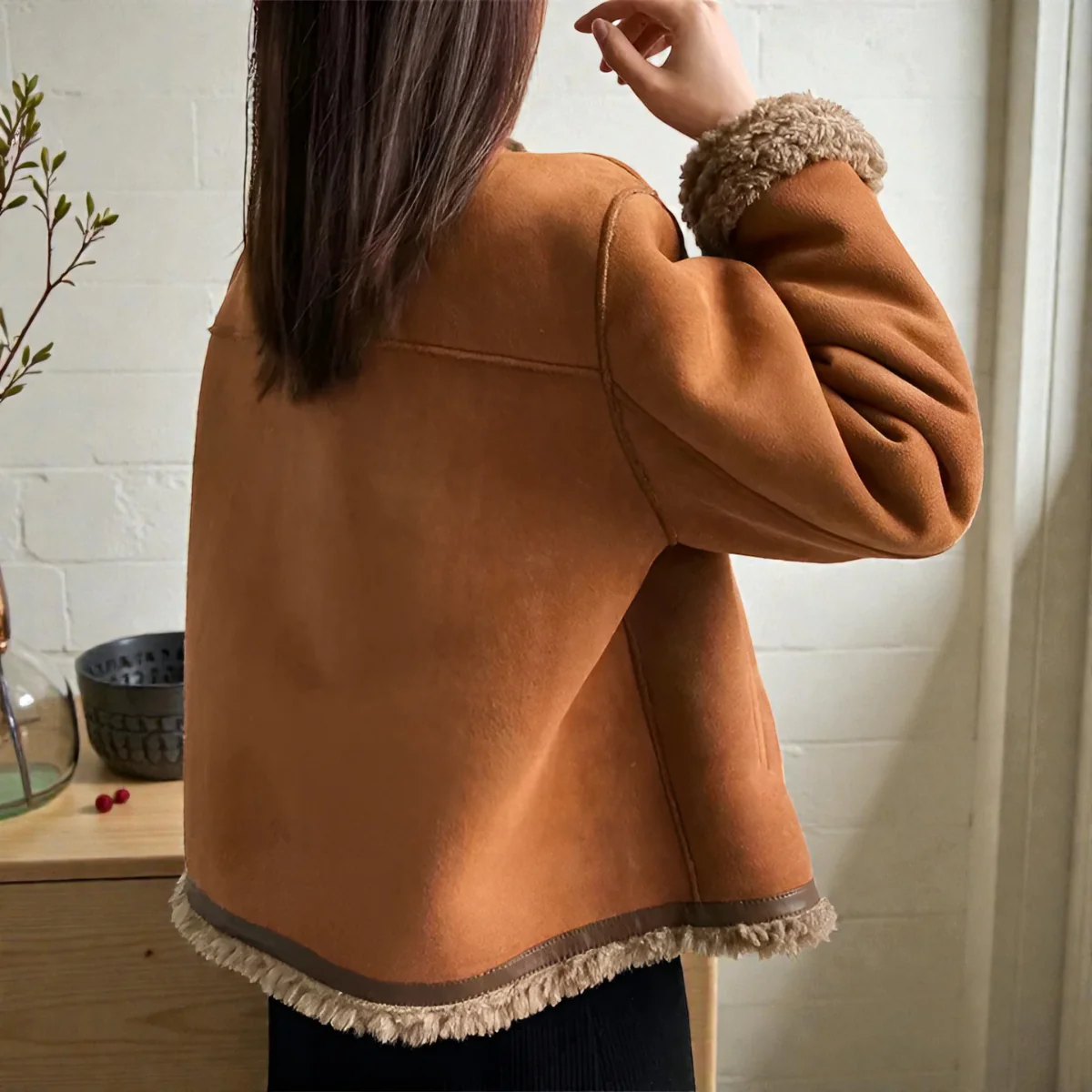 Veste d'hiver pour femmes premium doublée en polaire – Manteau épais marron à col rond - Image 3