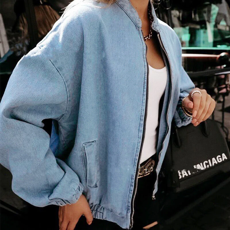 Veste Femme Moderne en Jean Bleu – Veste Trucker à Fermeture Éclair - Image 3
