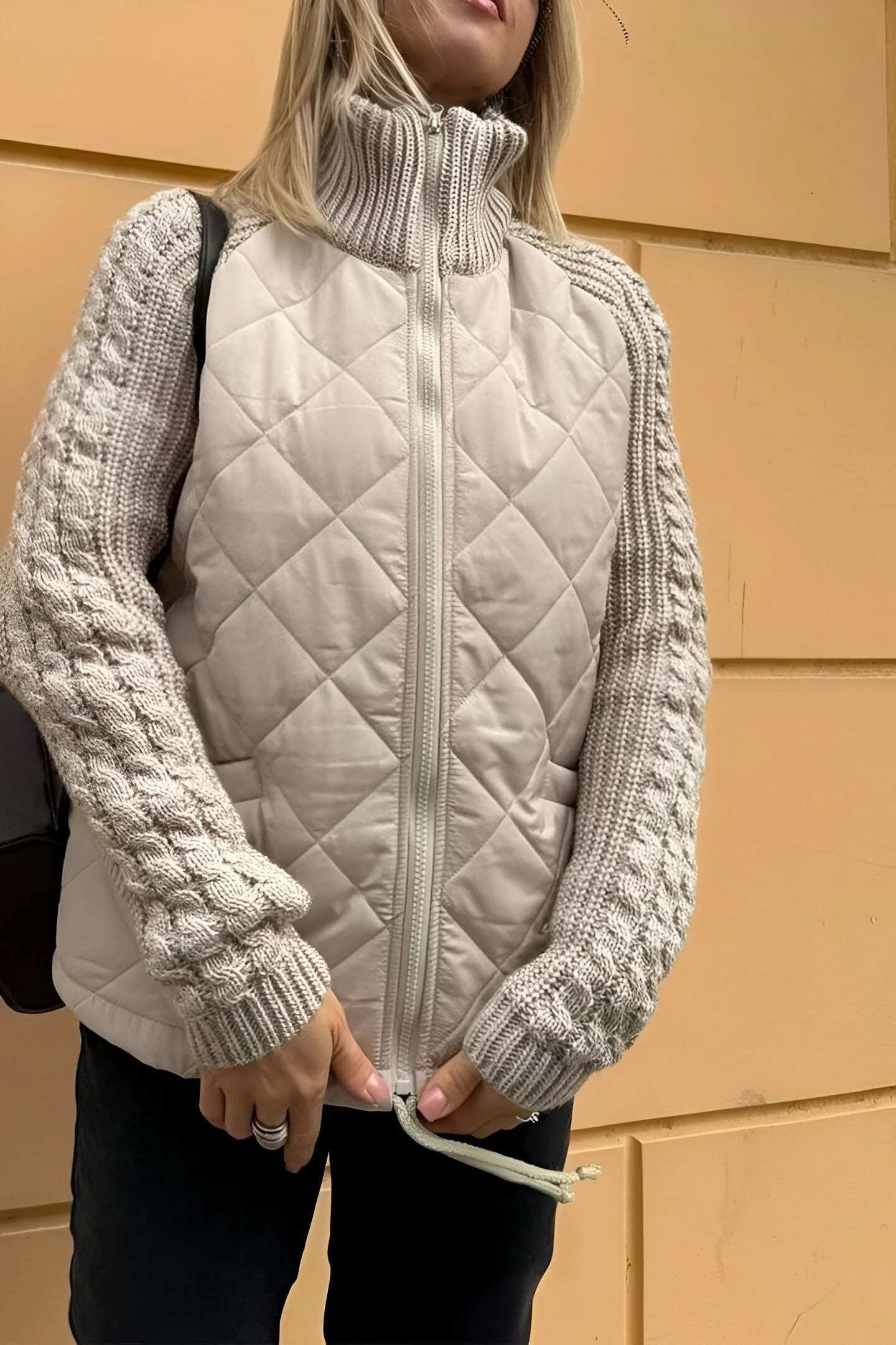 Veste Femme Tricotée Puffer Col Roulé Zippée - Image 2