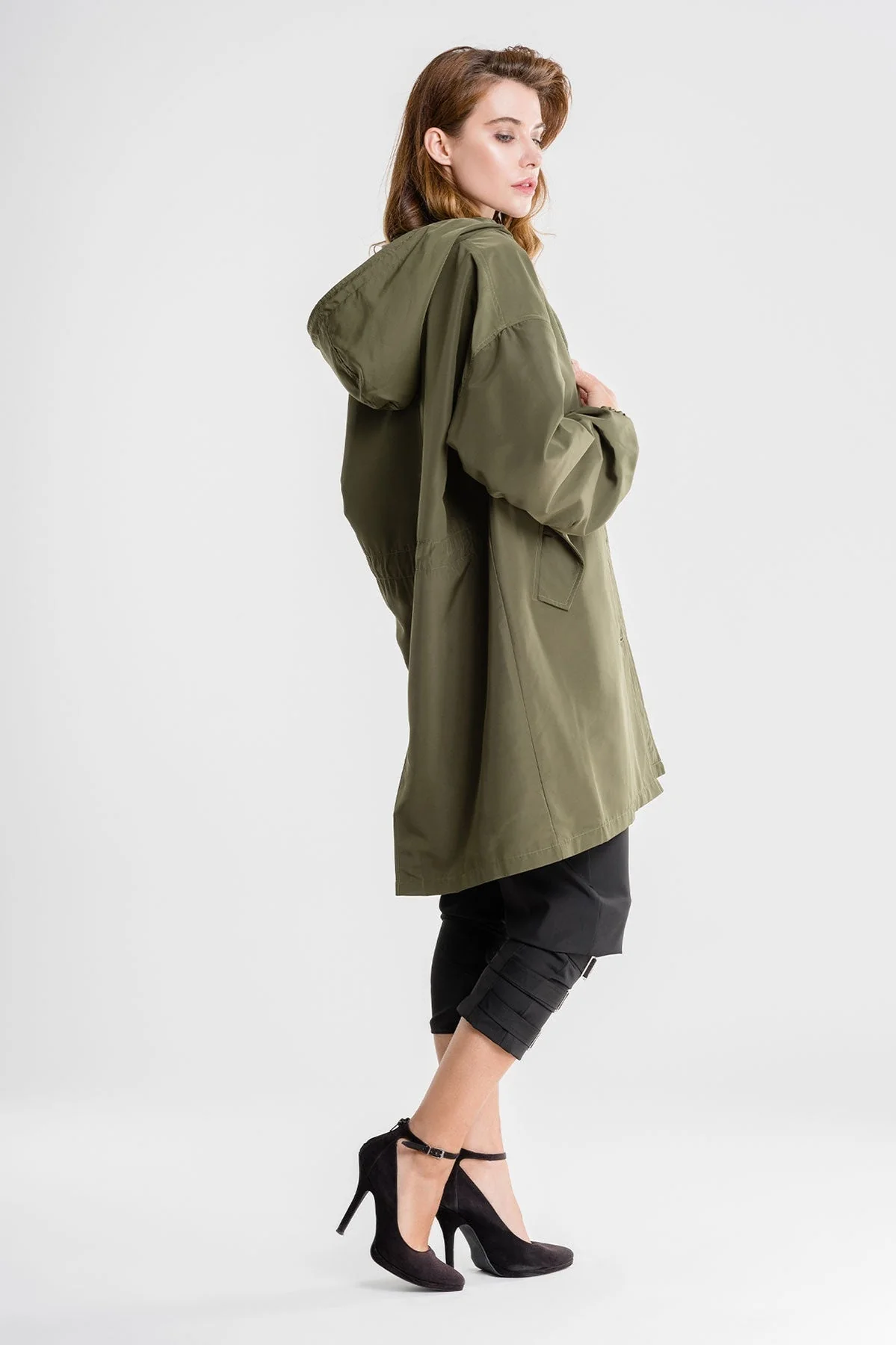 Veste Imperméable à Capuche Oversize pour Femme | Parfaite pour les Activités en Plein Air - Image 13