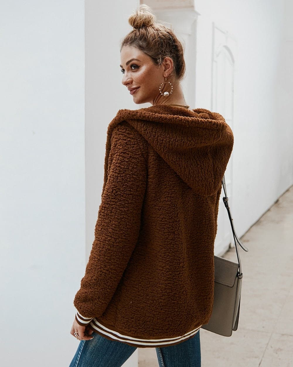 Veste Longue en Fourrure Tendance Femme pour l’Hiver – Élégante et Confortable - Image 9