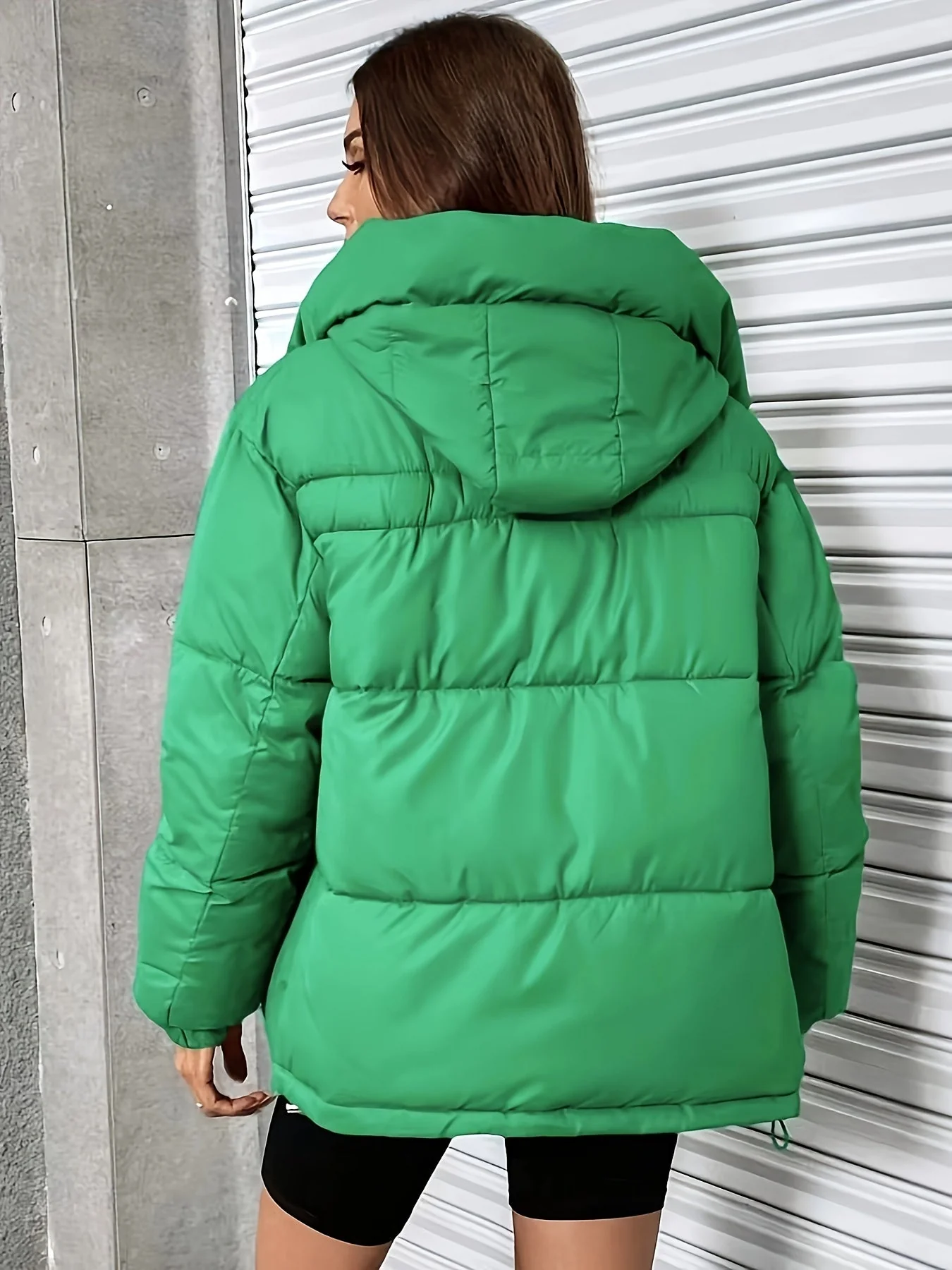 Veste matelassée légère à capuche pour femme – Vêtement d’hiver élégant - Image 7