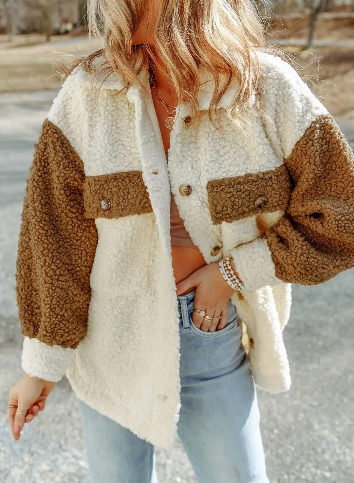 Veste Sherpa Contemporaine pour Femme - Collection Hiver - Image 2